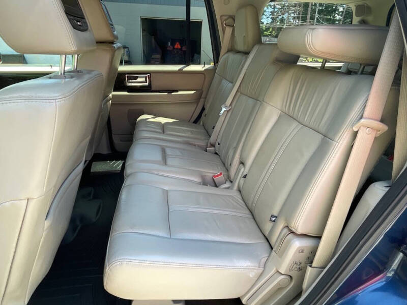 2017 Lincoln Navigator Select