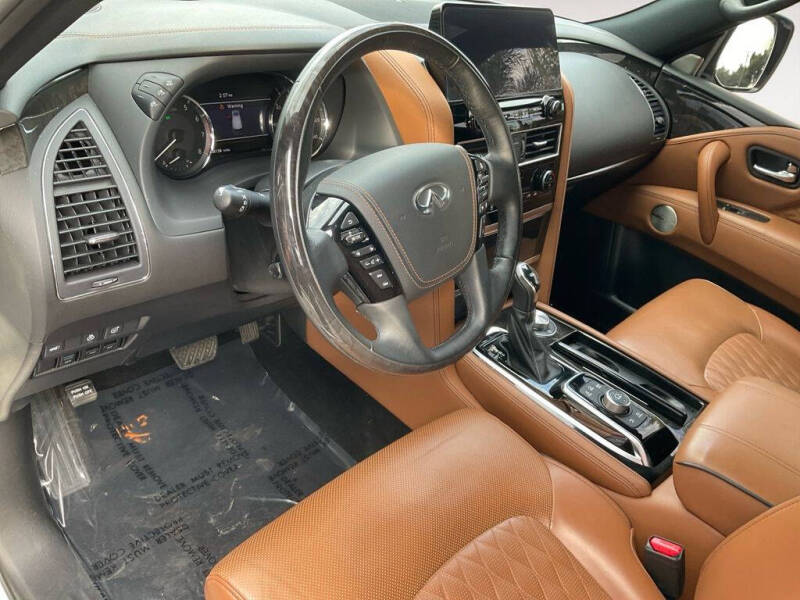 2023 Infiniti QX80 Sensory