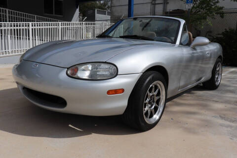 1999 Mazda MX-5 Miata for sale at PERFORMANCE AUTO WHOLESALERS in Miami FL