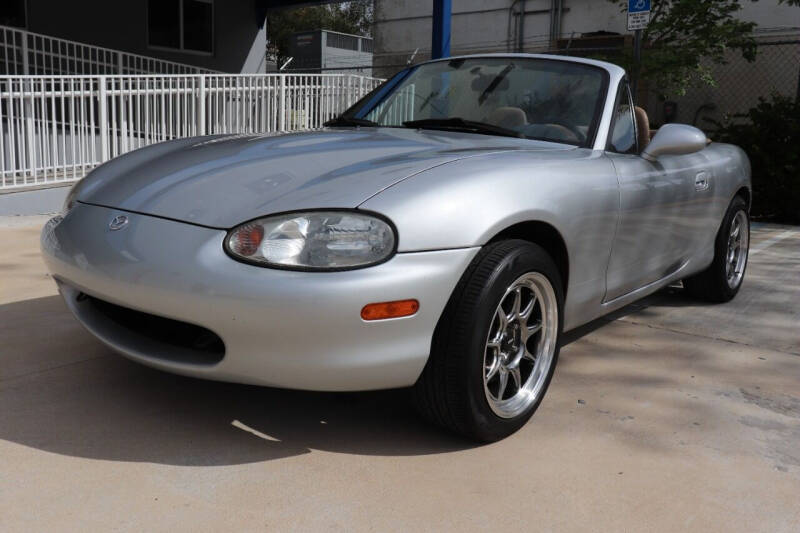 1999 Mazda MX-5 Miata for sale at PERFORMANCE AUTO WHOLESALERS in Miami FL