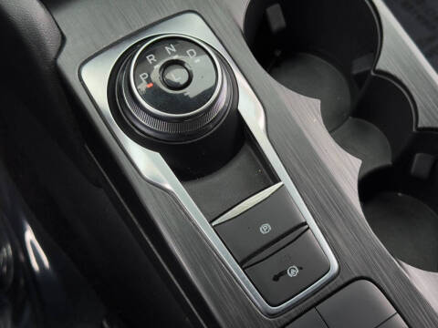 2024 Ford Escape Hybrid ST-Line Select