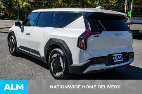 2024 Kia EV9 Light Long Range