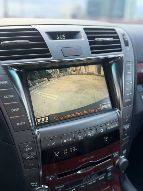 2007 Lexus LS 460