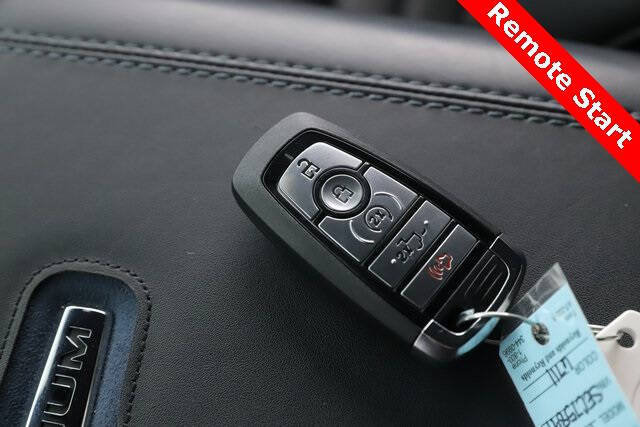 2025 Ford F-450 Super Duty Platinum