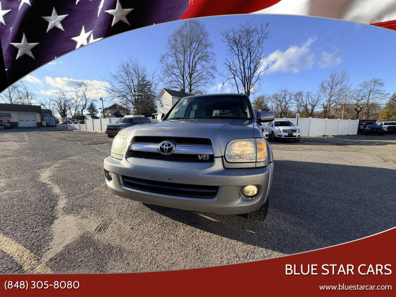 2005 Toyota Sequoia SR5's photo