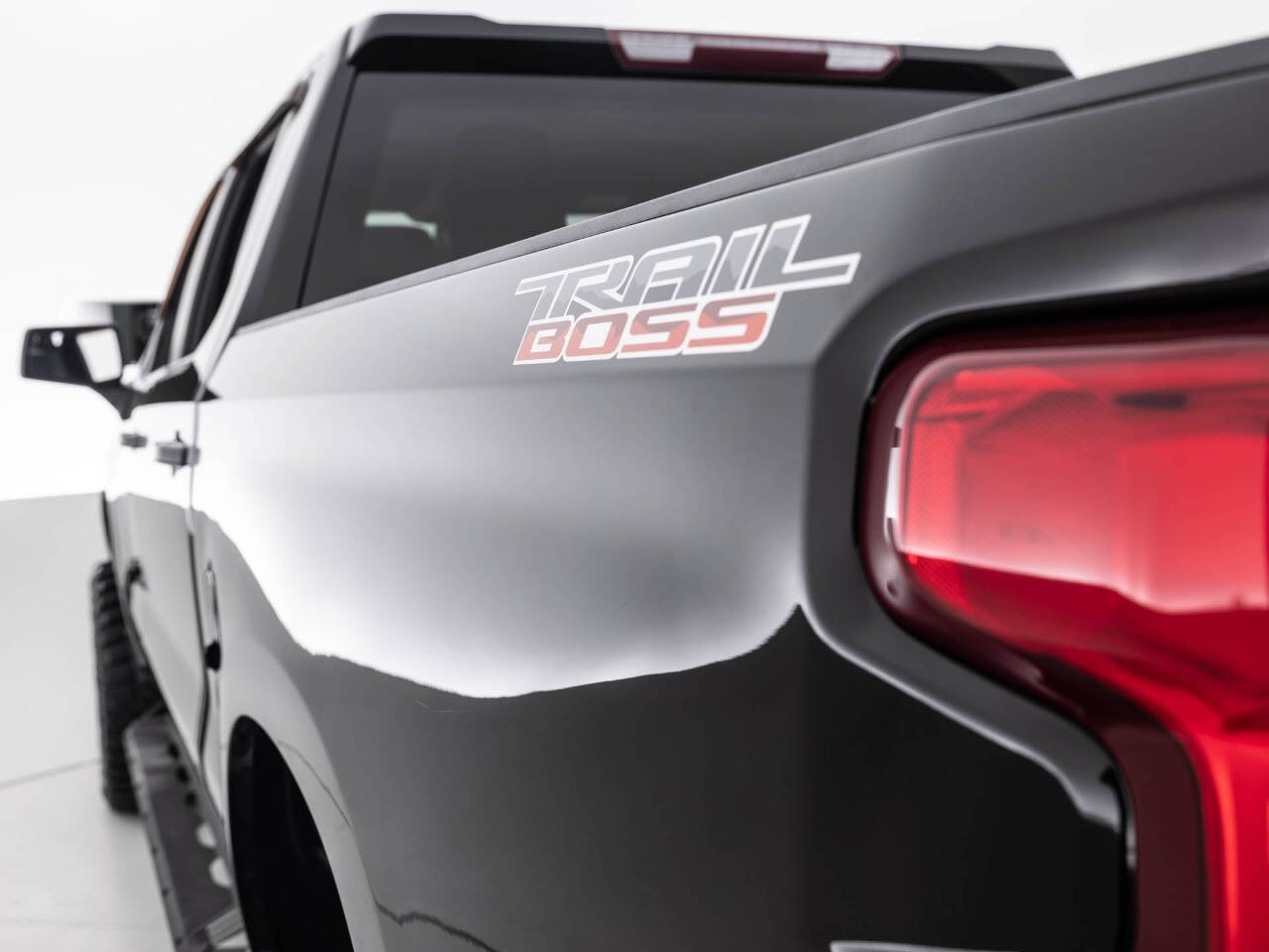 Used Car 2020 Chevrolet Silverado 1500  Lt Trail Boss 4x4 4dr Crew Cab 5.8 Ft. Sb For Sale Under $50,000 In Coal City, Illinois