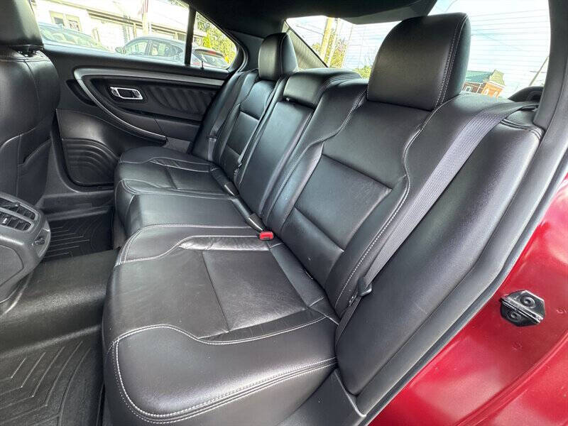 2016 Ford Taurus SEL