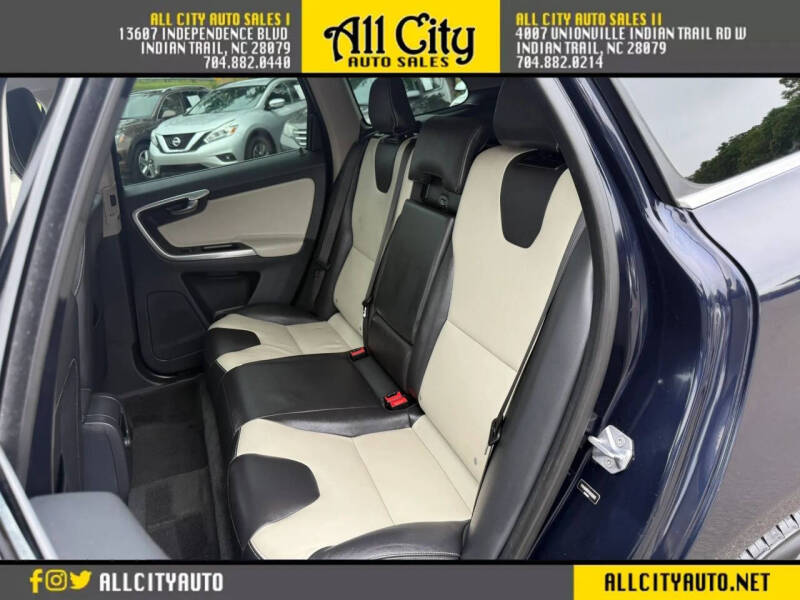 2017 Volvo XC60 T6 Dynamic