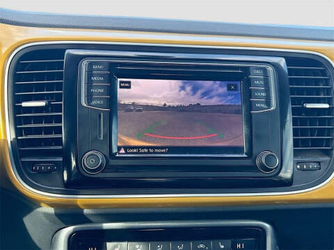 2017 Volkswagen Beetle 1.8T Dune