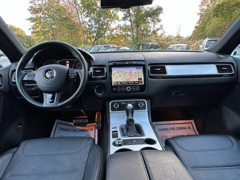 2014 Volkswagen Touareg V6 R-Line