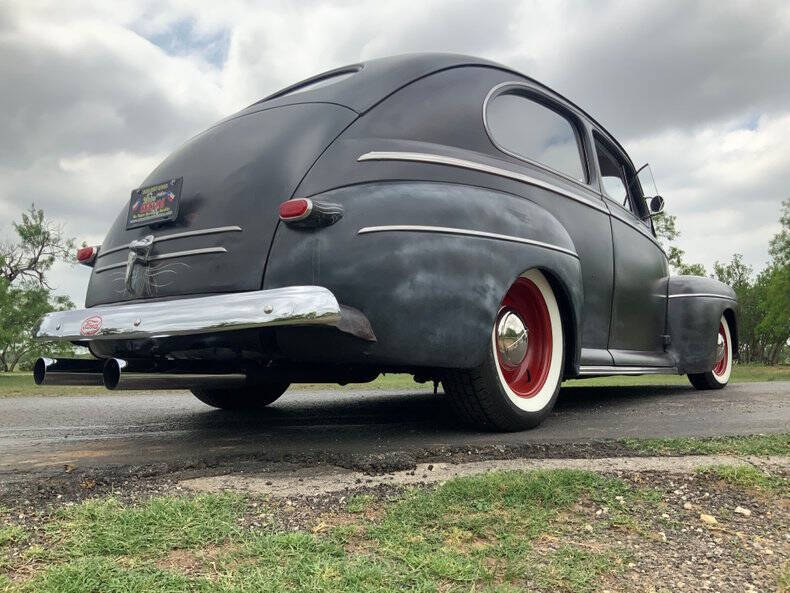 1946 Ford Deluxe