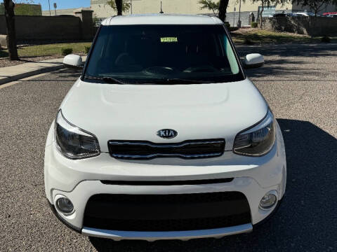 2017 Kia Soul +