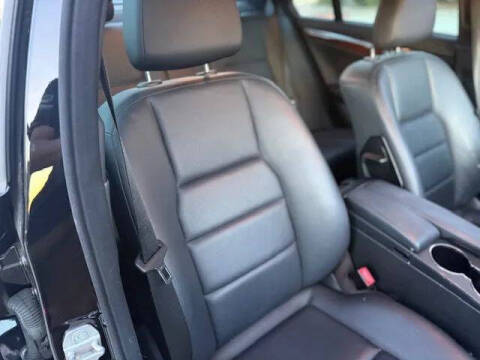 2011 Mercedes-Benz C-Class C 300 Sport