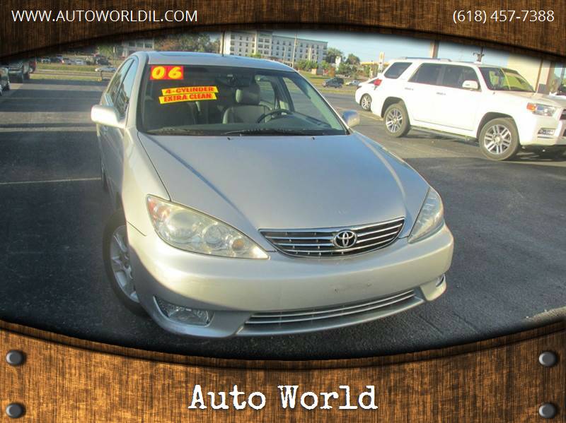 2006 Toyota Camry for sale at Auto World in Carbondale IL