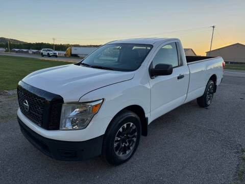 2017 Nissan Titan SV
