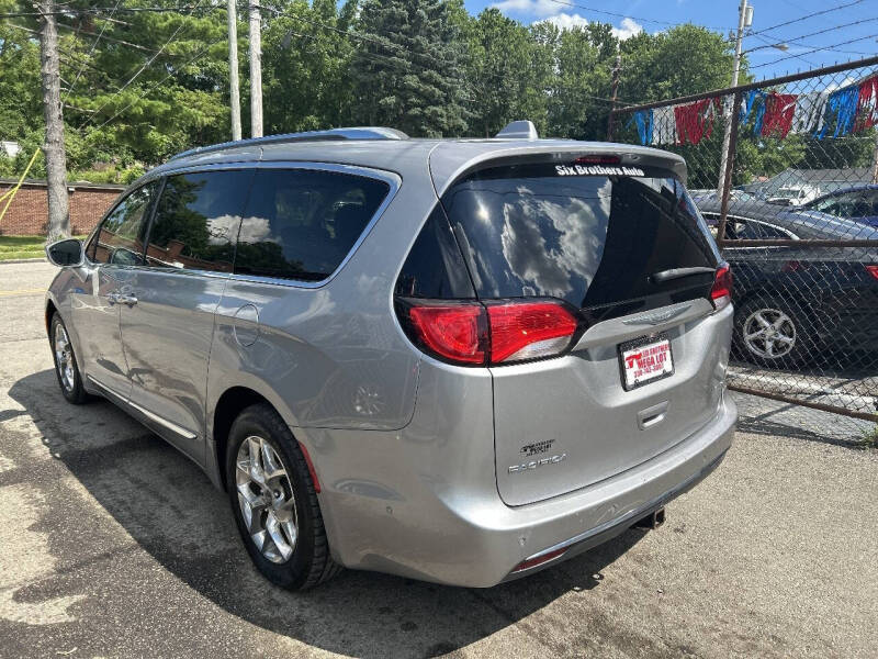 2017 Chrysler Pacifica Limited