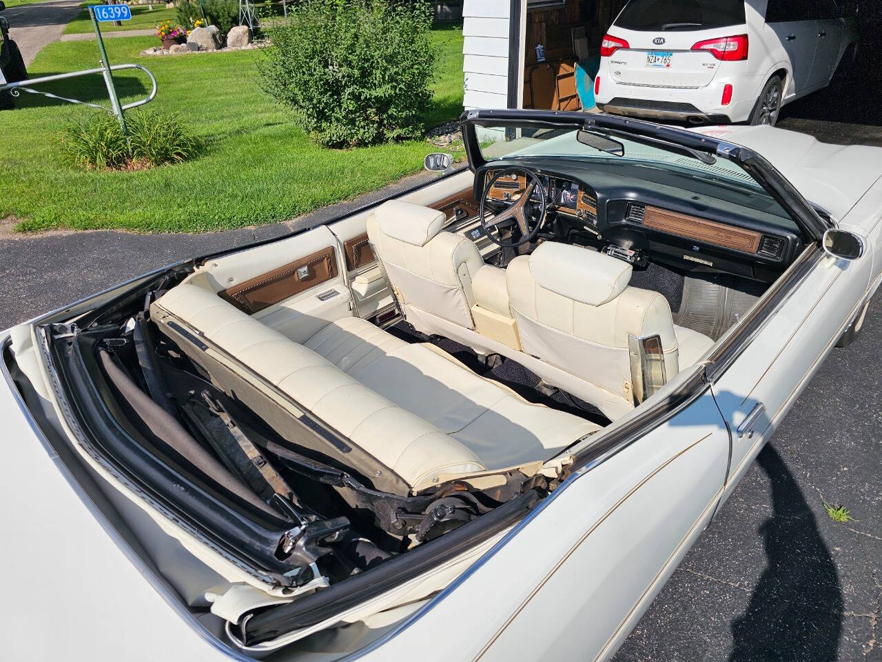 1973 Pontiac Grand Ville 59