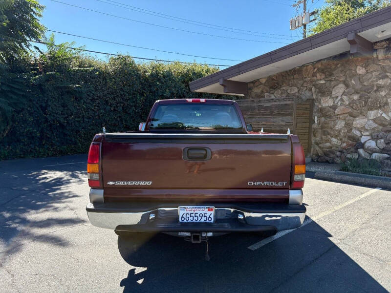 2000 Chevrolet Silverado 1500 LS
