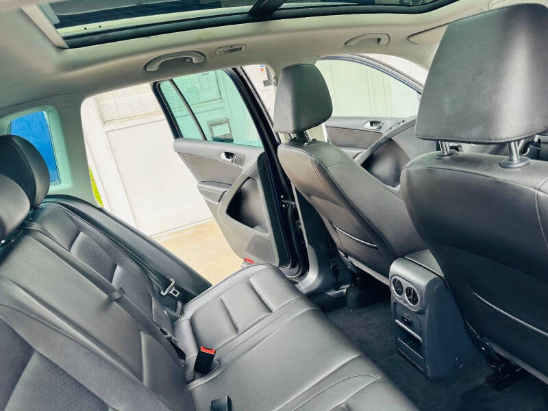 2016 Volkswagen Tiguan 2.0T SE