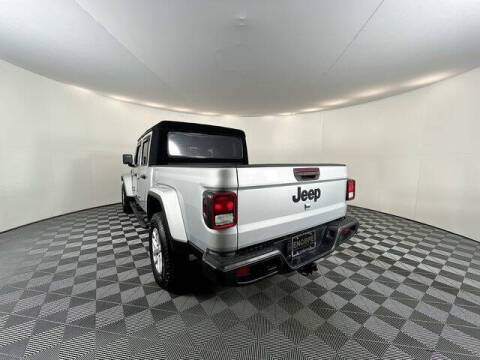 2023 Jeep Gladiator Sport