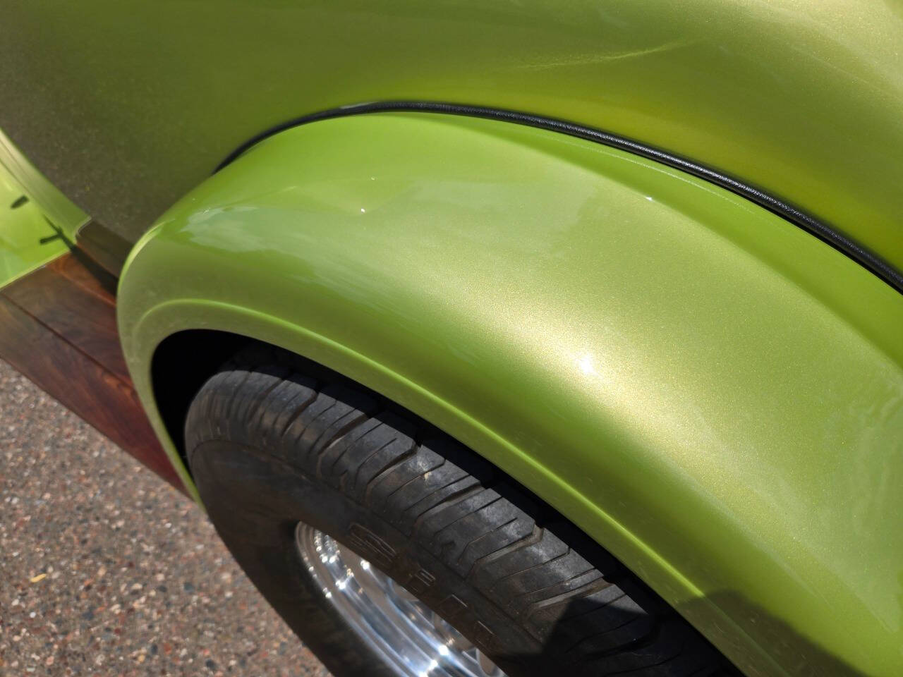 1930 Dodge 5-Window Coupe 44