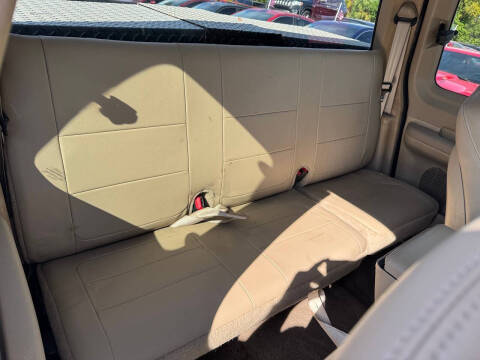 2002 Ford F-150 Lariat