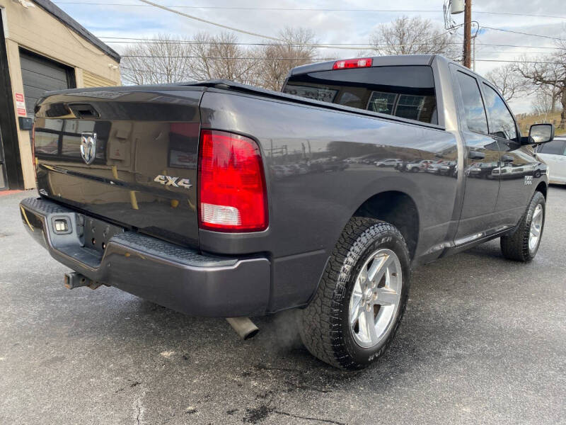 2018 RAM 1500 Express