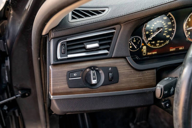 2011 BMW 7 Series 750Li xDrive