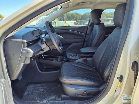 2025 Ford Mustang Mach-E Select