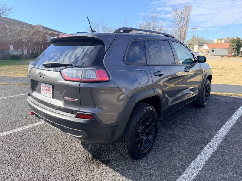 2020 Jeep Cherokee Trailhawk