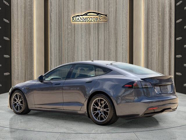 2022 Tesla Model S Plaid