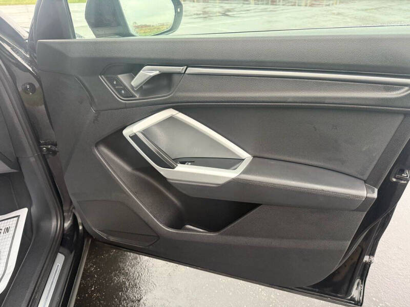 2021 Audi Q3 quattro S line Premium 45 TFSI