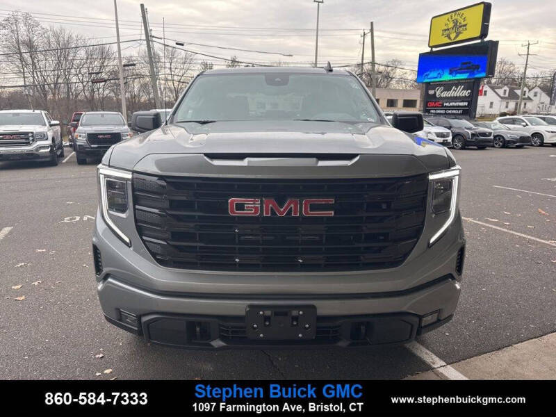 2026 GMC Sierra 1500 Elevation Standard