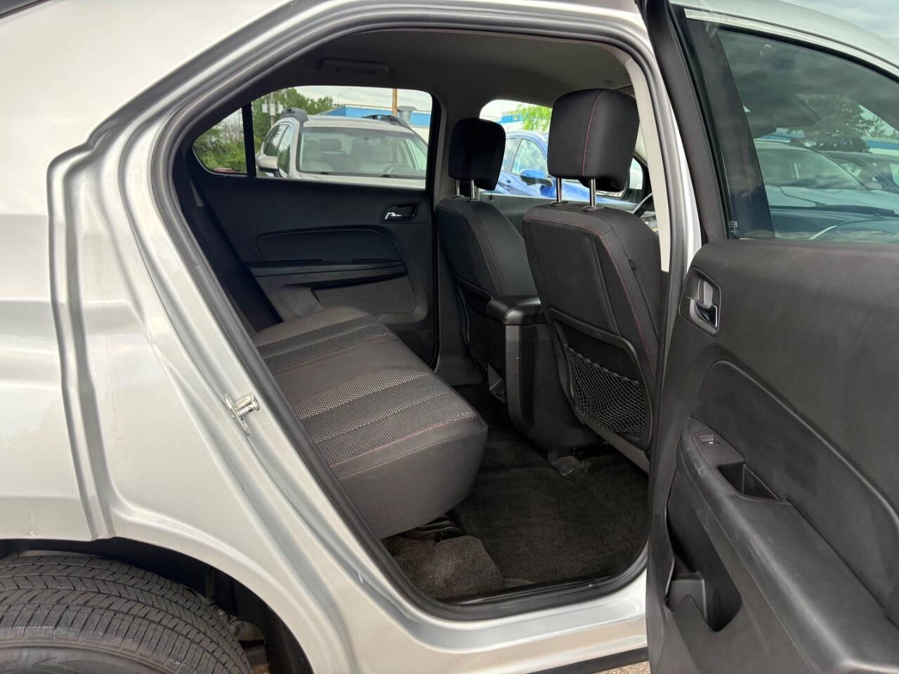 2017 Chevrolet Equinox LT - Photo 10