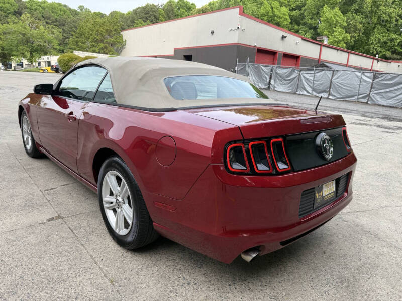 2014 Ford Mustang V6