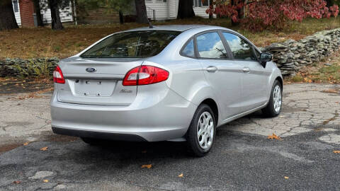 2013 Ford Fiesta SE