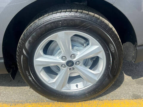 2023 Ford Edge SE