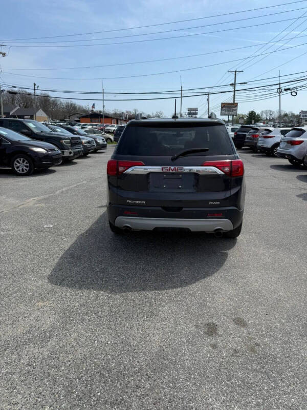 2017 GMC Acadia SLE-2