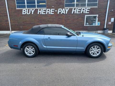 2007 Ford Mustang for sale at Kar Mart in Milan IL