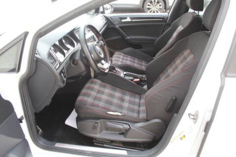 2016 Volkswagen Golf GTI S