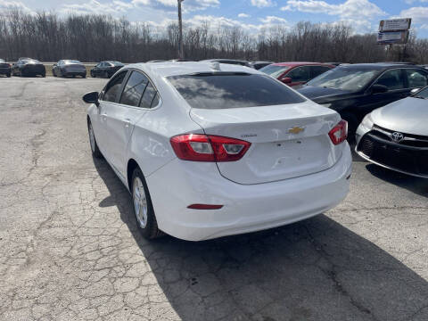 2017 Chevrolet Cruze LT Auto