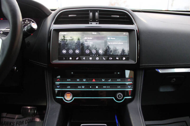 2020 Jaguar F-PACE 30t R-Sport