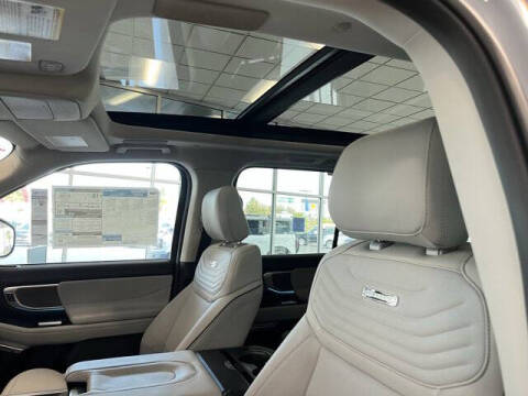 2025 Ford Expedition Platinum