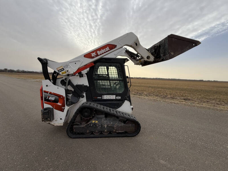 2021 Bobcat T66