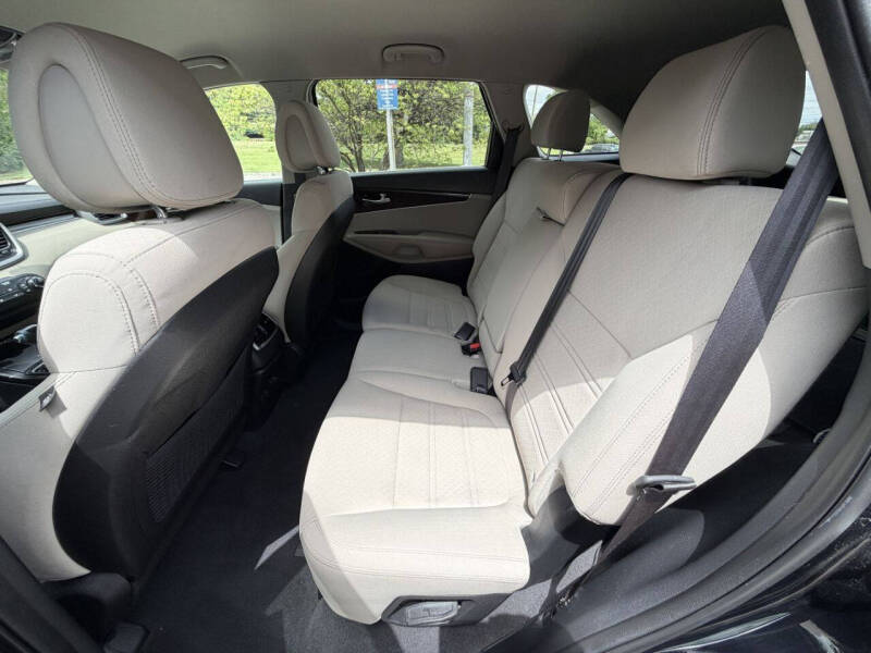 2016 Kia Sorento LX