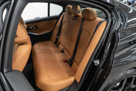 2025 BMW 3 Series 330i xDrive