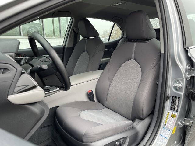 2022 Toyota Camry LE