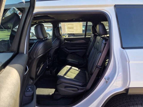 2025 Jeep Grand Cherokee L Altitude X