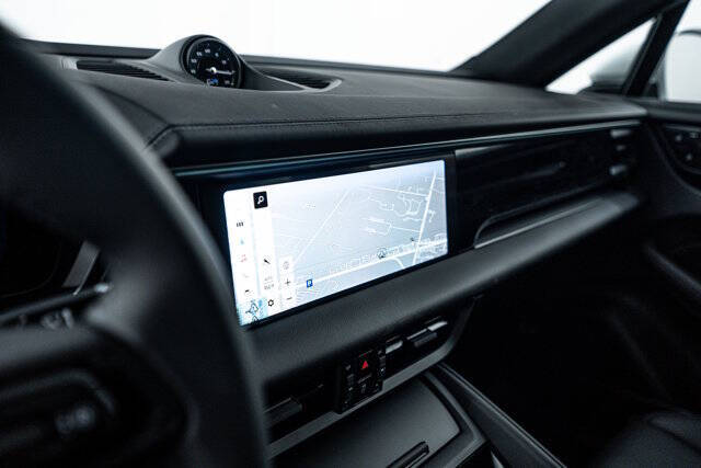 2025 Porsche Macan Electric