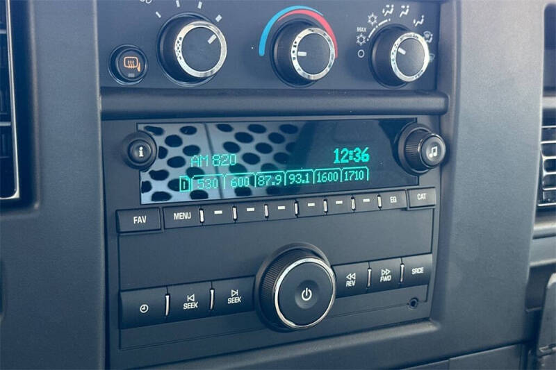 2025 GMC Savana 2500